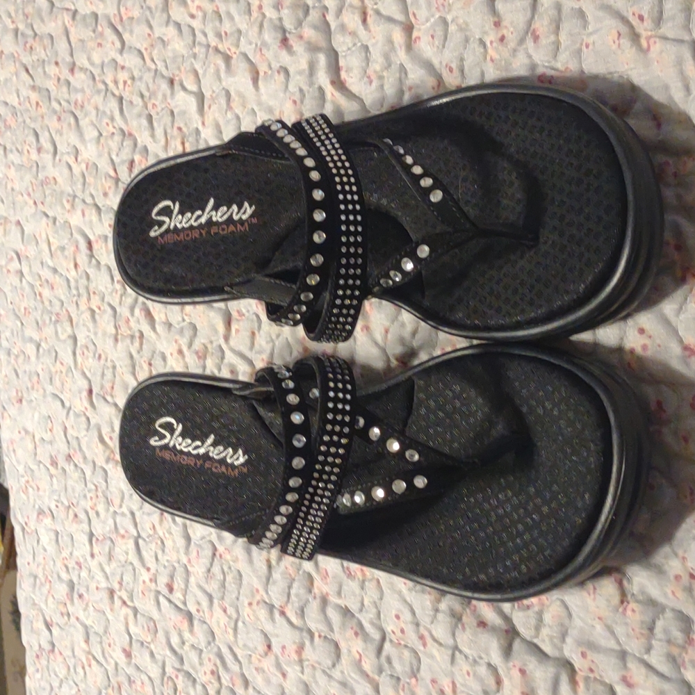 Skechers Memory Foam black Sz 9 Rhinestones, wedge sandals. New. No box. No tags